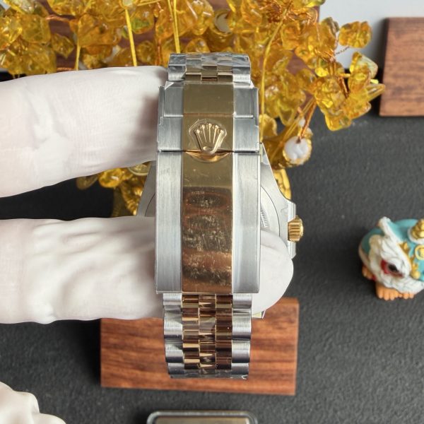 VS Factory Rolex GMT-Master II Two-Tone Yellow Gold Black/Grey Ceramic Bezel Jubilee Bracelet… — detail view 12