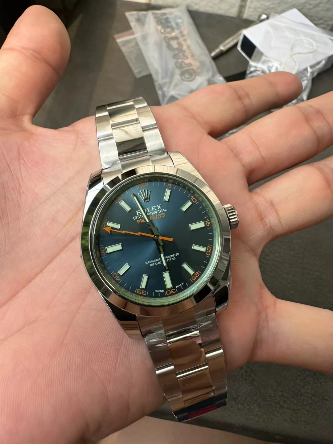 Rolex Milgauss 116400GV VSF Replica Watch — 40mm, Blue Dial, Green Sapphire, VS3131 - Image 3
