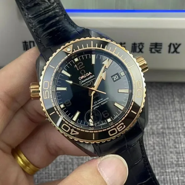 Omega Seamaster Planet Ocean Deep Gold VSF Replica Watch — 45.5mm, Black Ceramic, Rose Gold Bezel, Rubber, DD8906