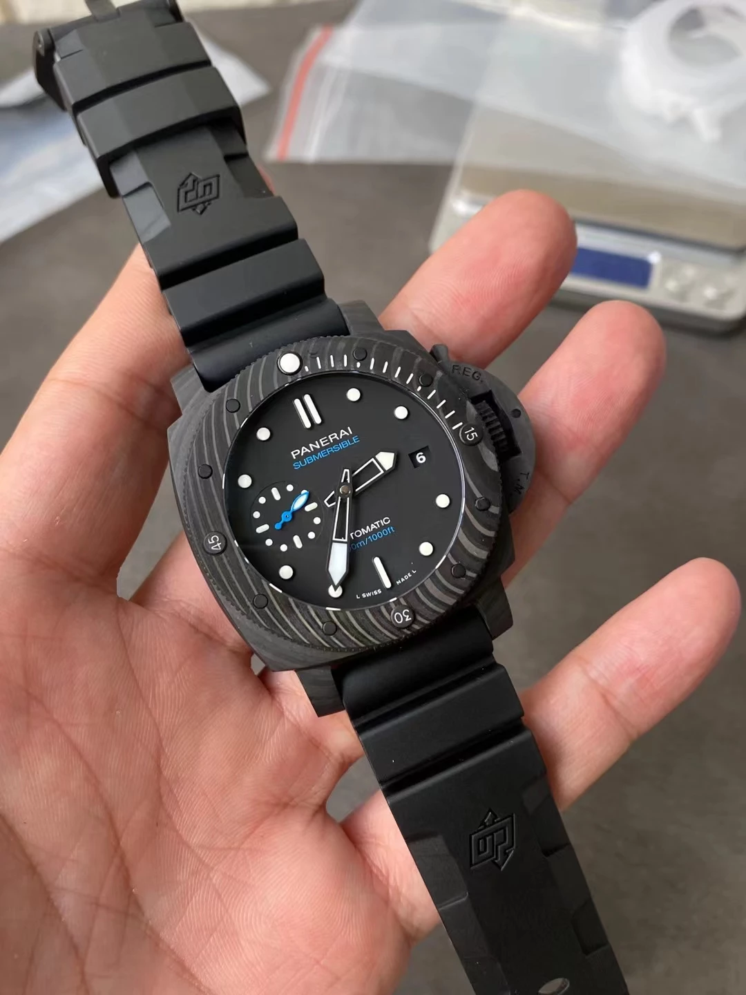 Panerai Submersible PAM02231 VSF Replica Watch — 42mm, Black Dial, Carbotech, Rubber, P.900