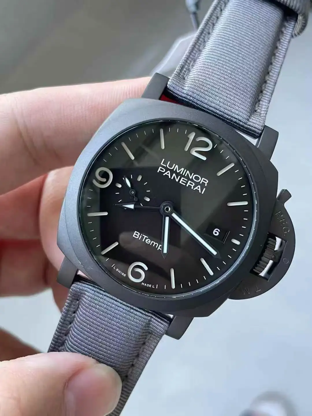 Panerai Luminor BiTempo PAM01467 VSF Replica Watch — 44mm, Gray Ombre Dial, Nylon, P.9010-Style GMT - Image 10