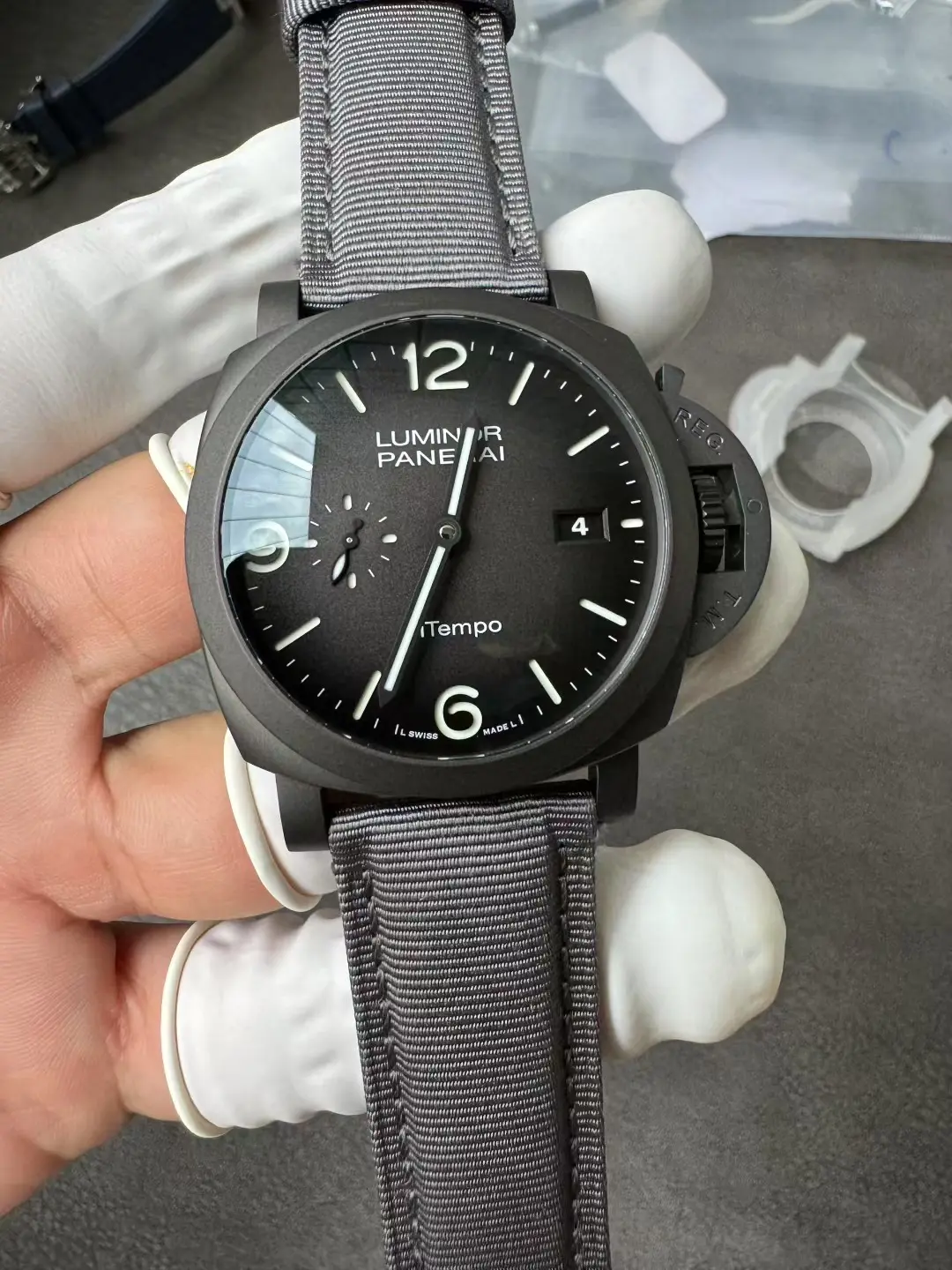 Panerai Luminor BiTempo PAM01467 VSF Replica Watch — 44mm, Gray Ombre Dial, Nylon, P.9010-Style GMT - Image 3