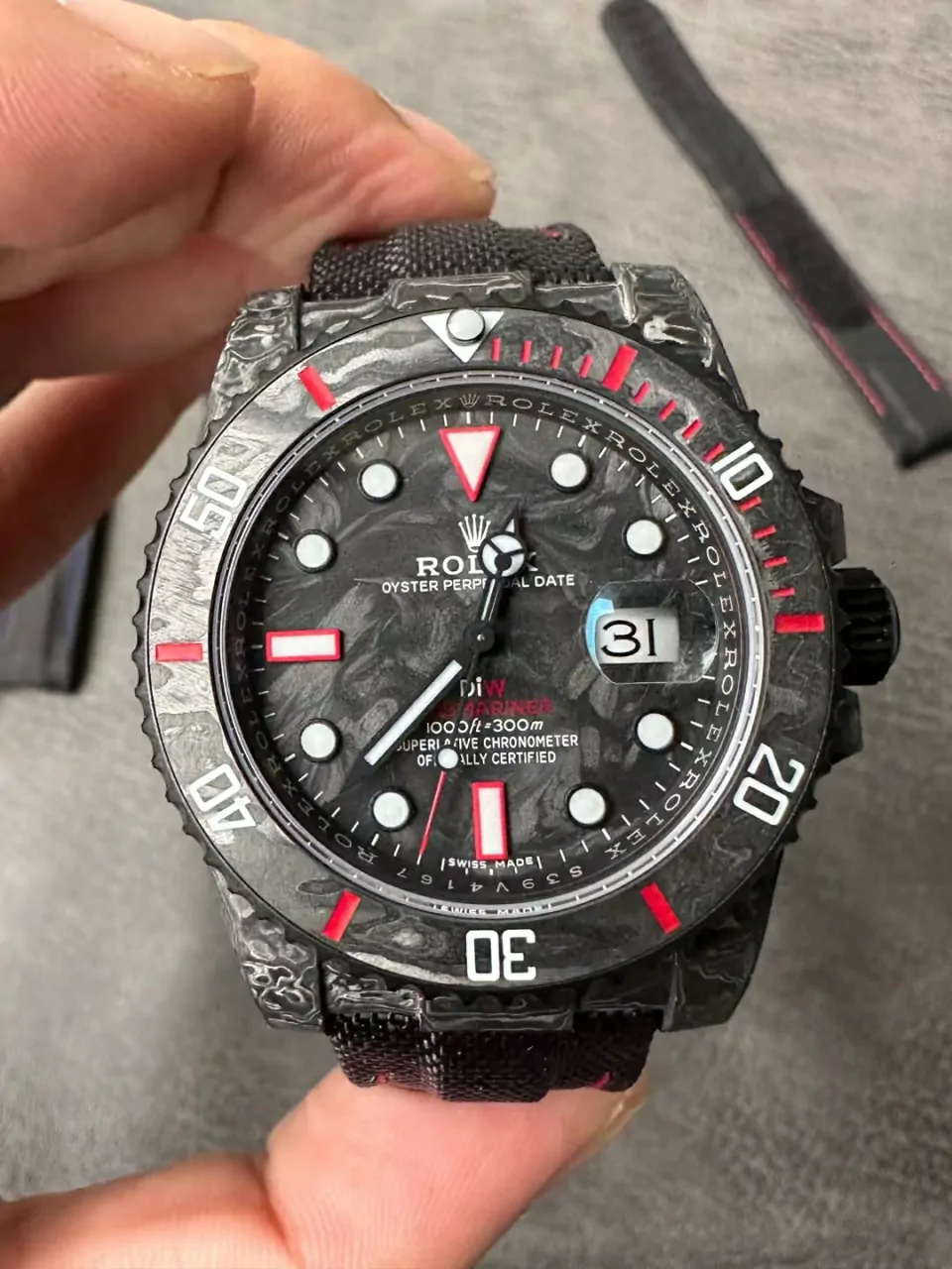 Rolex Submariner VSF Replica Watch — Forged Carbon Dial, Nylon, DiW Carbon Red Element, DD3135